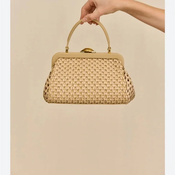 CULT GAIA ZUMA CROSSBODY BAG
SAND SMALL NEW WITH TAGS SMALL SIZE $598 w Dust Bag - Picture 8 of 17